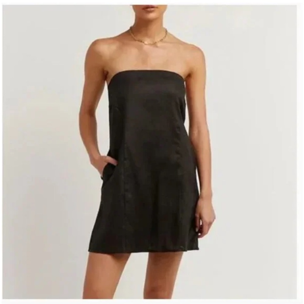 DISSH Strapless Black Dress
